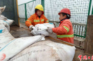 多部门携手应对低温雨雪 守护常张高速公路安全