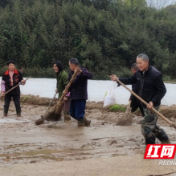 常德马鬃岭镇：党员勇带头，种好“责任田”