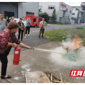 武陵区永安街道：消防演练进社区 携手共筑平安家园