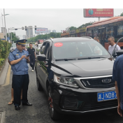 常德市交通运输综合行政执法支队查扣3台非法营运车辆