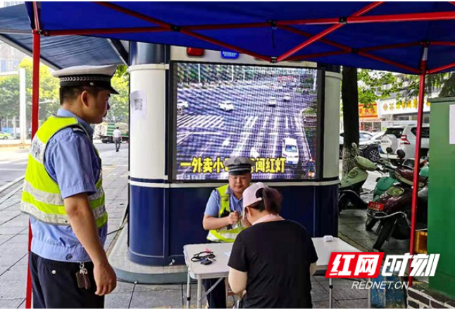 强整治，重宣传 常德交警直属一大队掀起“两车”整治宣传热潮