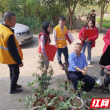 武陵区芦荻山乡：加强铁路护路巡防 确保铁路安全稳定