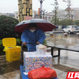 风雨无阻 鼎城城管人奋战在抗“疫”一线