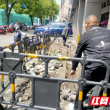 武陵区府坪街道百街口社区：下水道堵塞居民愁 社区协调解民忧