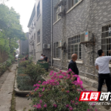 石门新关镇： 卫生打扫全员出动 携手共创文明机关