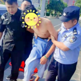 澧县警方及时救助一名欲跳河轻生男子