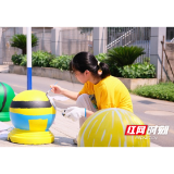 鼎城灌溪：扮靓社区“颜值”，亲子共创为石墩换“新装”