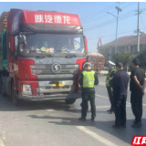 澧县：一男子准驾不符被查