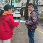 武陵区永安街道楠沙社区开展“保护财产安全，防范非法集资”宣传活动