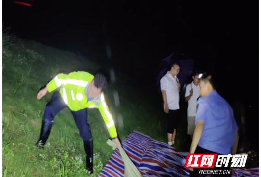 澧县：暴雨中守护生命安全 警民合力奋勇抢险