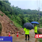 常德交警护航汛期道路交通安全显担当