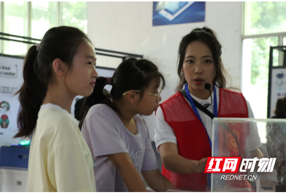 2024年“中国流动科技馆”湖南巡展常德鼎城站在湖南应用技术学院启动