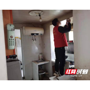 武陵区穿紫河街道：社区服务贴心 孤寡老人暖心