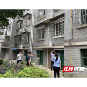 新时代文明实践耀武陵丨启明街道开展“飞线”充电违规行为整治