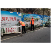 新时代文明实践耀武陵｜丹阳街道建民巷社区修补破损道路、方便百姓出行