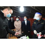 周振宇督导疫情防控工作