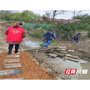 鼎城斗姆湖街道：用行动让党旗飘扬