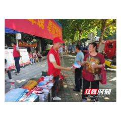武陵区启明街道退役军人服务站开展“护梦启航 爱心护考”志愿服务活动