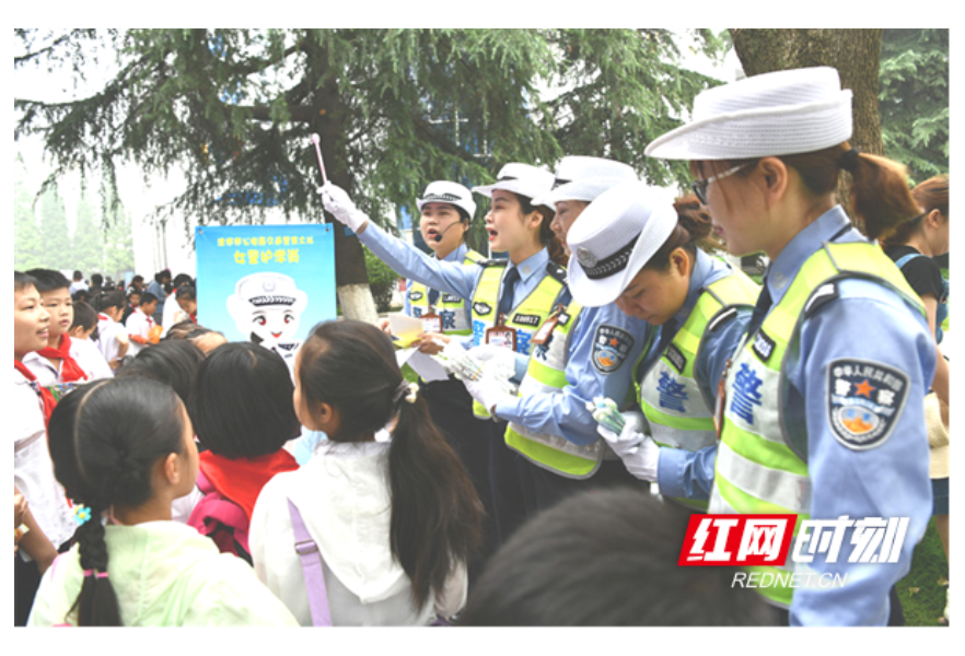 津市：交警大队女警护学岗获评全国巾帼文明岗