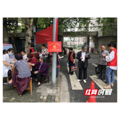 新时代文明实践耀武陵|丹阳街道常乐社区开展医保政策宣传和义诊“进社区”活动