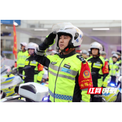 常德青年交警雷浩喜获“全国公安机关成绩突出青年民警”殊荣