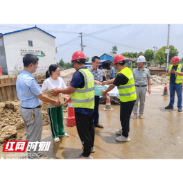 常德市交通质安站开展“迎端午、送清凉”活动