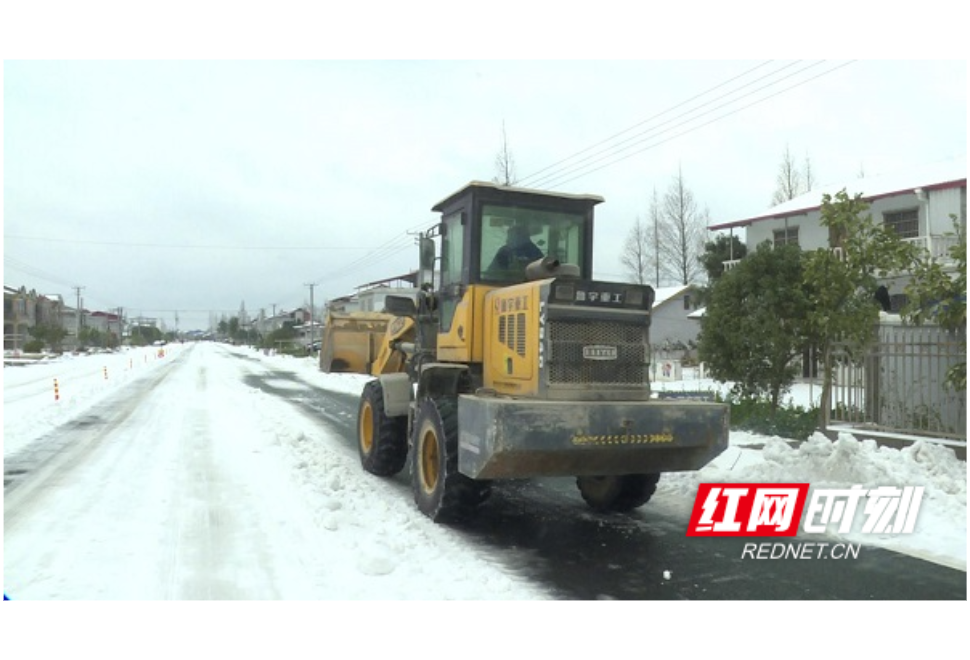 迎战大寒潮丨安乡：迎风战雪 保交通干线畅通