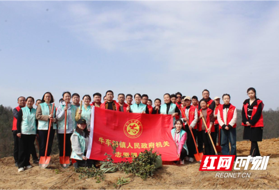 桃源县牛车河镇：志愿服务新风尚 雷锋月里话奉献