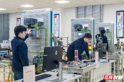 百名书记话党建｜常德卷烟厂卷包车间党总支：以“红”为魂筑堡垒，党业融合促发展