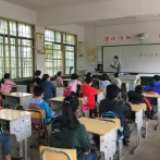 冷水滩区杉木桥小学：错峰开学 学生有序返校报到