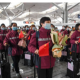 湘雅医院131名医护人员载誉归来