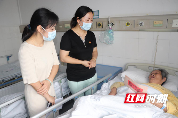 新开铺街道：一名党员就是一面旗帜.jpg
