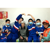 迎中秋、献爱心、暖夕阳 “源圈”爱心帮扶在行动