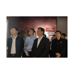 何报翔一行参观湖南辛亥革命人物纪念馆