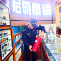 网格服务进家门 防灾减灾保安全