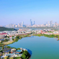 长沙，“奔流”如歌