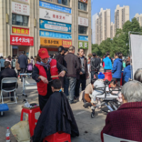 弘扬雷锋精神，奉献点滴爱心