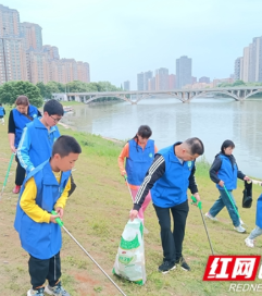 扮靓城市文明底色，“五一”假期志愿服务不打烊