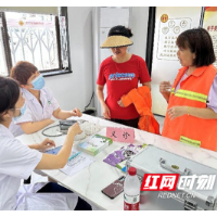 热饭喝水充电……雨花区户外劳动者服务站又上新了