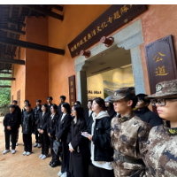 行走的“红色课堂”，让廉洁教育深入人心