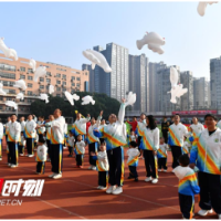 “高校+幼儿园”深联动，“亲子+运动会”展风采