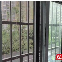 人员密集场所设置防盗窗？拆除！