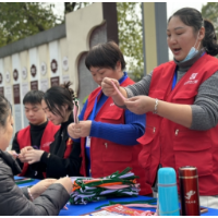 三月，这个社区“学雷锋”志愿服务集市开市啦！