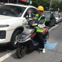 停车管理我在线③ | 尹小正：年近五旬，仍乐观开朗地站在一线