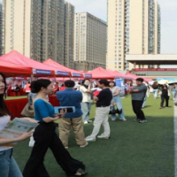 这场招聘会带来2700个就业岗位，2000名毕业生现场求职 