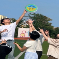 抛飞盘接快乐  长沙商贸旅游职院这群学子解压有招