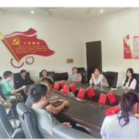 青春正当时，奋进当有为