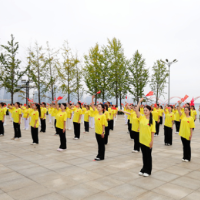 展湖湘女性风采 长沙千人齐舞《花开中国》