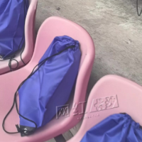 视频 | 长沙主场雨中作战“湘超” 实测看台不受影响并备有雨衣