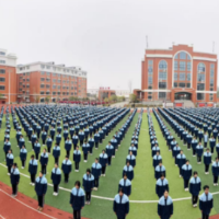 “左脚开步，与肩同宽”，中职学生爱上了“老派健身”